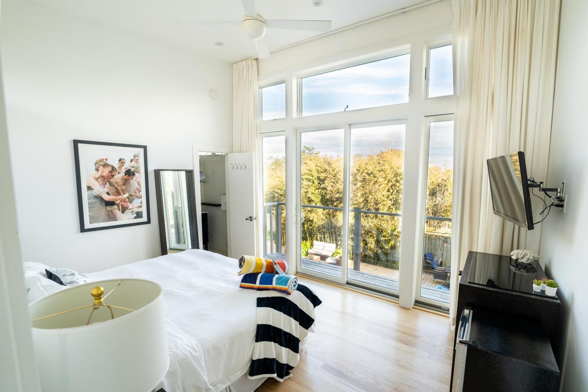 The Madison Fire Island Pines Hotel Стая снимка